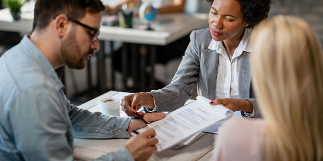 دیه-زن-و-مرد-در-تصادفات